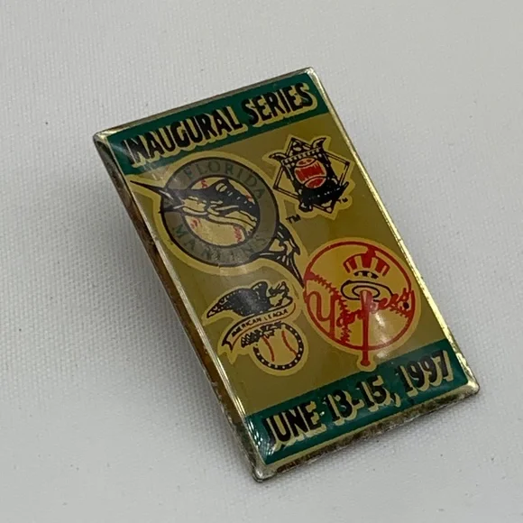 Vintage 1997 Marlins Yankees Inaugural Series Play Offs Lapel Pin - Picture 5 of 8